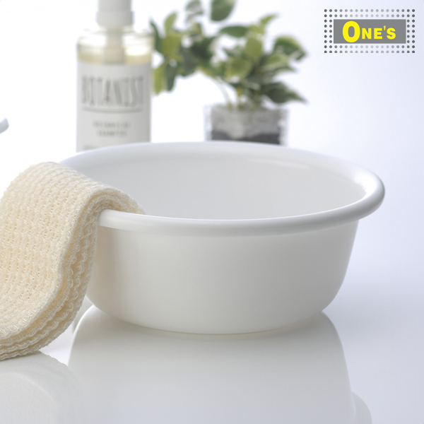 Bianca Bathroom Item Series - White in color. Simple design ビアンカ　湯桶